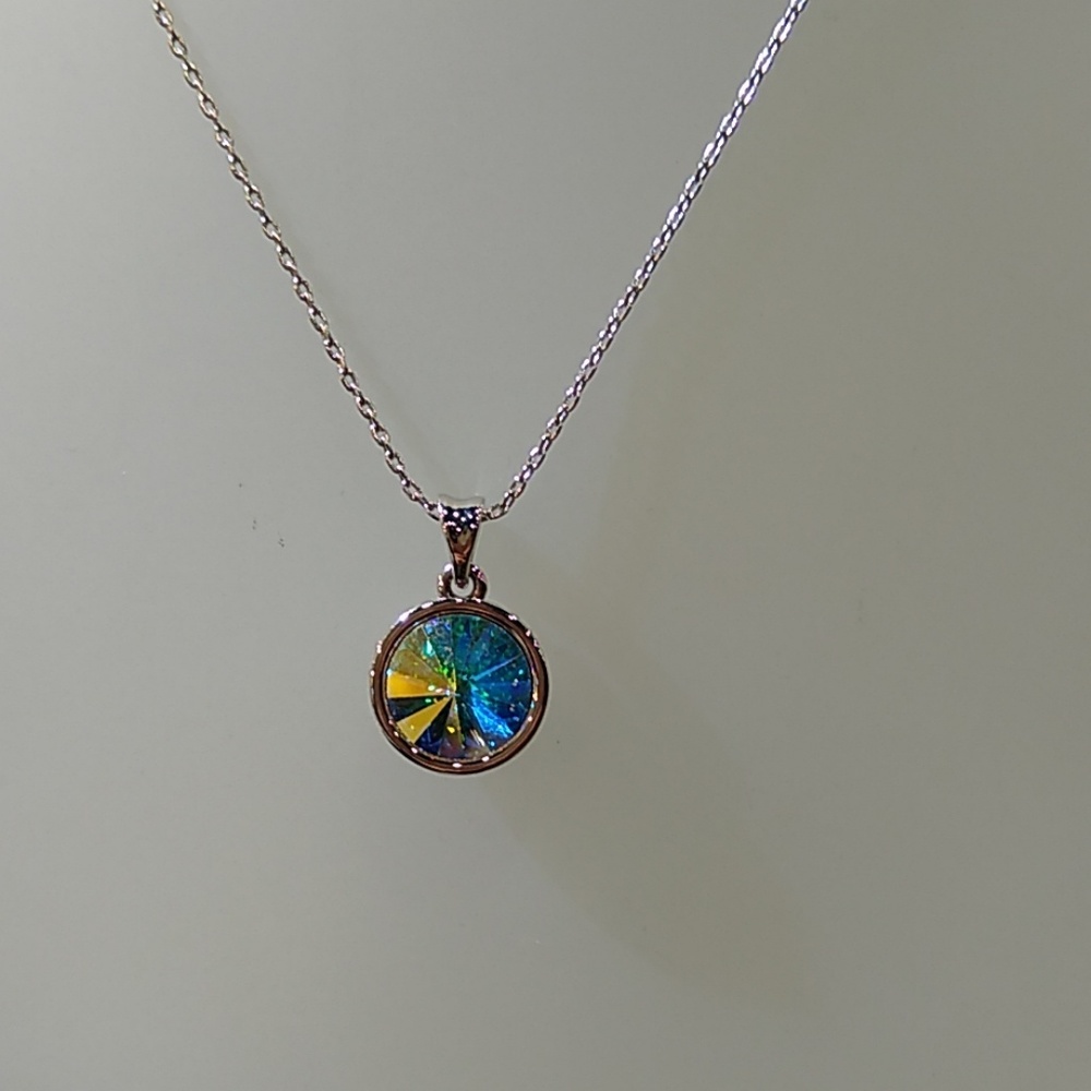 AB Swarovski Crystal Pendant/White Gold NECKLACE